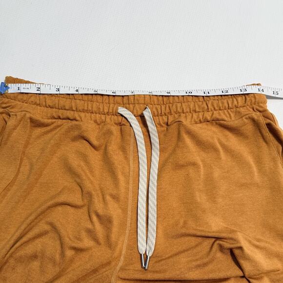 Vuori Jogger Pants Mens Gold Cuffed Sweatpants Drawstring Pockets Athletic - Picture 9 of 11
